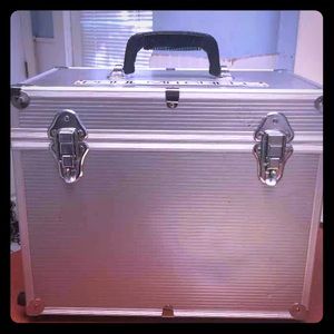 PAUL MITCHELL ROLLING CASE
